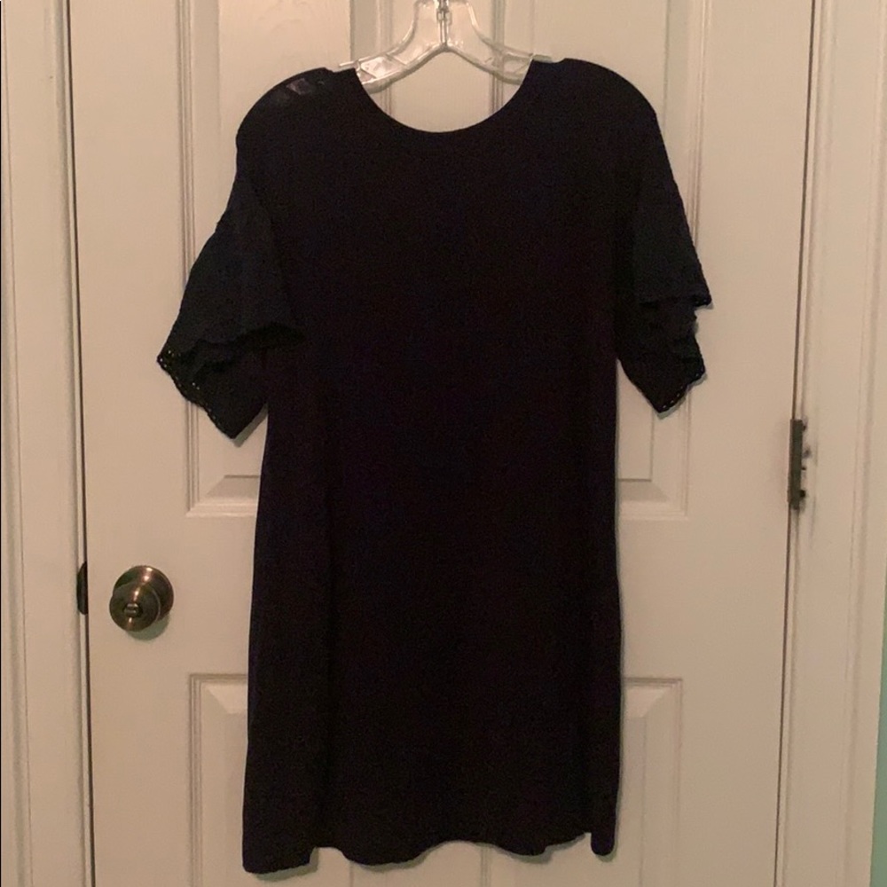 navy blue dress with very cute big sleeves